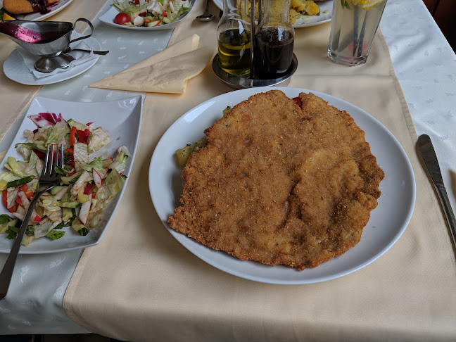 Koronakert Étterem - Vendéglátás