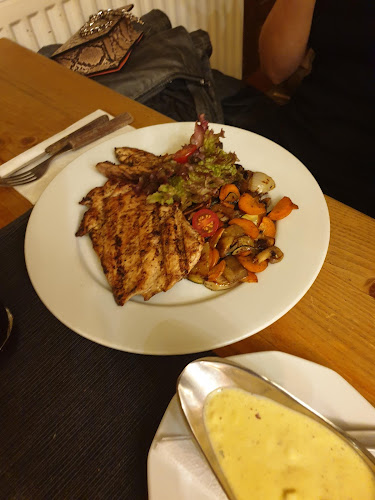 Comentarii opinii despre Katlan Borozó