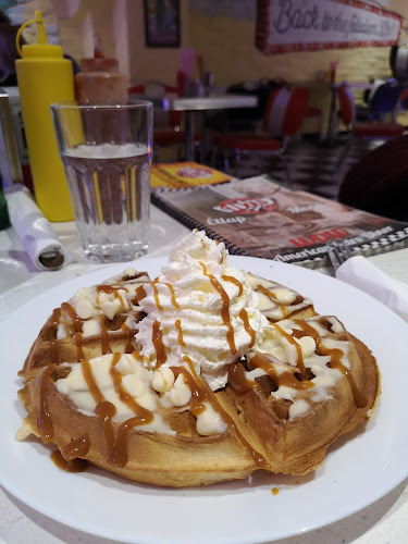 WOW American Retro Diner