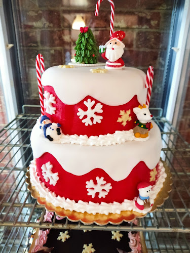 Comentarii opinii despre Falánk Fanni Cukrászda