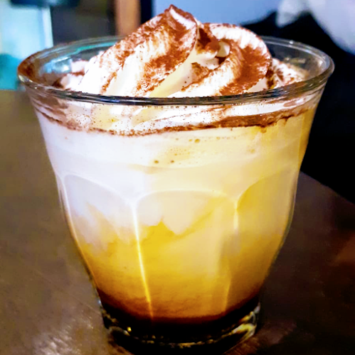 Comentarii opinii despre Hungario kávézó