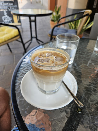 Opinii despre Kisülés Kávéműhely în Pécs - Vendéglátás