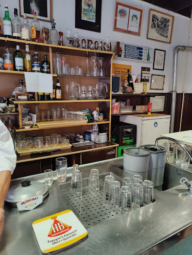 Opinii despre Mátra Borozó în Budapest - Vendéglátás