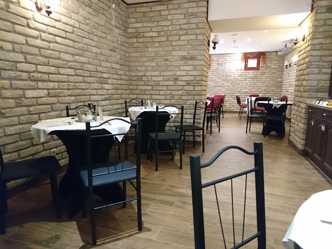 Szeged, Honvéd tér 3, 6722