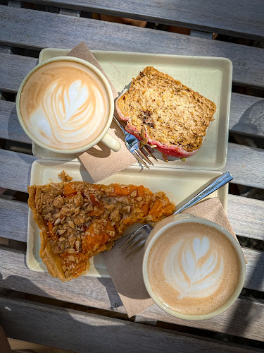 Opinii despre Cube Coffee Bar - specialty coffee shop în Budapest - Vendéglátás