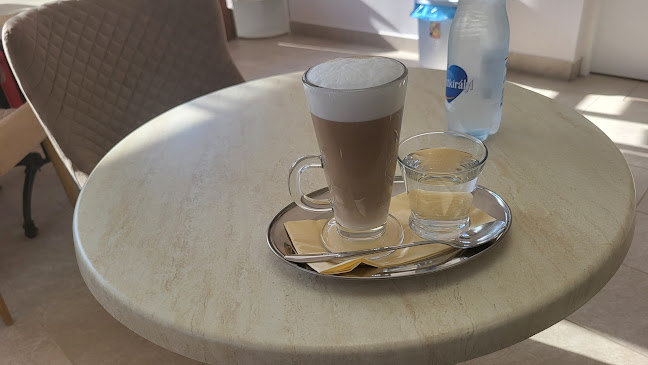 Napraforgó cukrászda