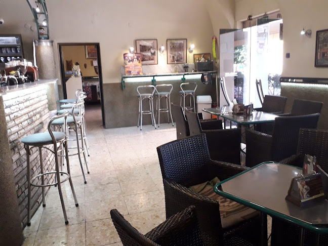 Opinii despre Hoffmann Kávéház în Dunaföldvár - Vendéglátás