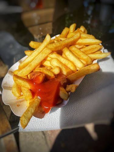 Opinii despre Sportpálya Büfé în Visegrád - Vendéglátás