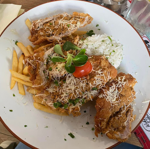 Tolnay Vendéglő - Vendéglátás