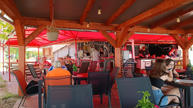 Opinii despre Parázs Bisztró în Balatonfenyves - Vendéglátás