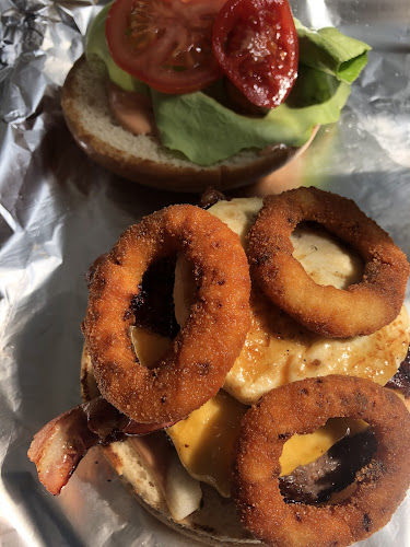 Comentarii opinii despre Absolut Burger & Lángos