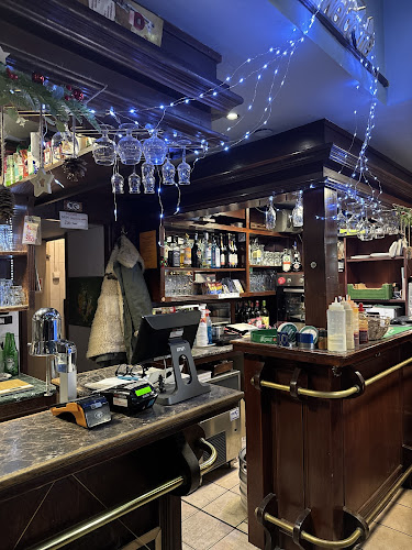 Opinii despre Kicsi Ír Kávézó în Budapest - Vendéglátás