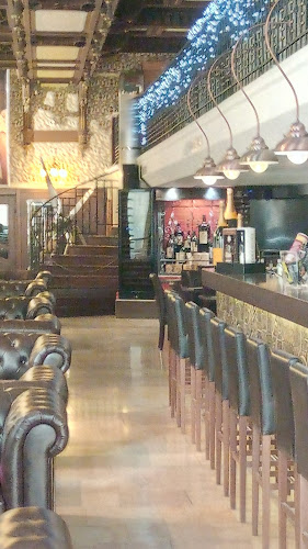 Comentarii opinii despre Virág Cukrászda