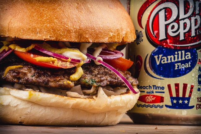 Baan's kitchen BUDAPEST Hamburger Hot Dog