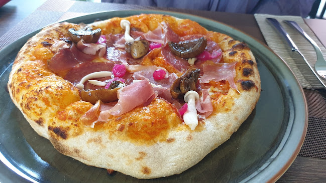 Opinii despre Liget Royal Restaurant în Hévíz - Vendéglátás