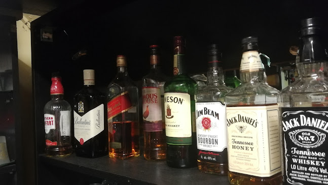 Comentarii opinii despre Kozi Drink bár