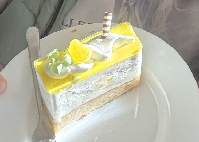 Comentarii opinii despre Bim-Bam Cukrászda