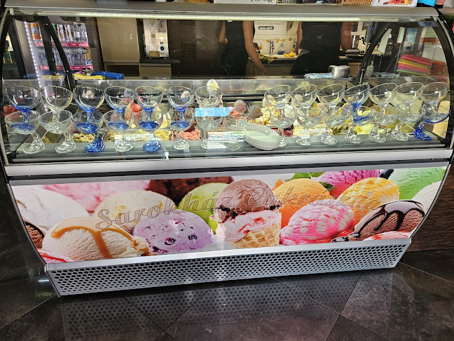 Sarokház Cukrászda - Vendéglátás