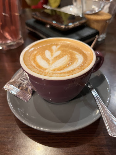 Opinii despre Melange Cafe & Bistro în Budapest - Vendéglátás