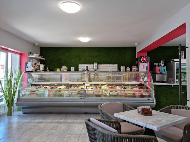 Farfalla fagylaltozó Isaszeg - Vendéglátás