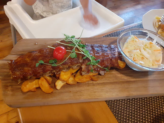 Comentarii opinii despre Kes Pub - Étterem Bük