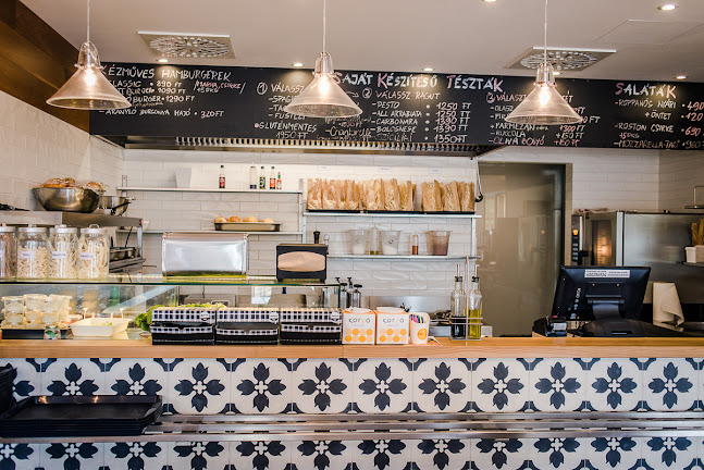 Tata, Tópart u. 5-7, 2890