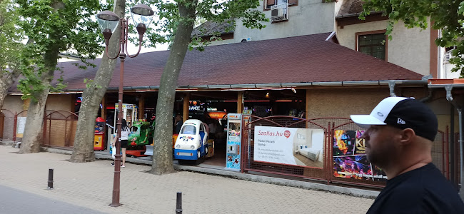 KHUFU Music Club & Cocktail Bar