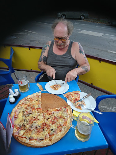 Comentarii opinii despre Napsugár Pizzéria-Étterem