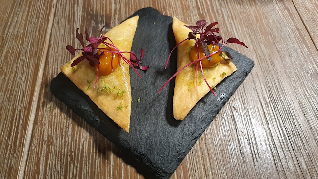 Opinii despre UMO Restaurant în Budapest - Vendéglátás