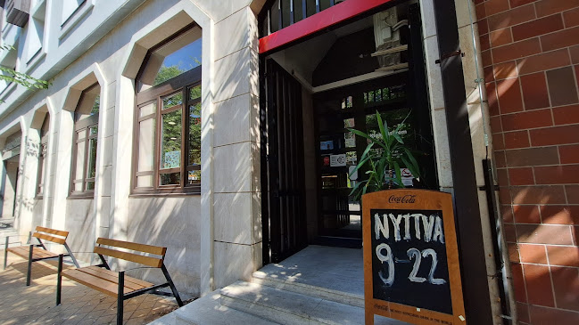 Comentarii opinii despre Arany Ősz kínai gyorsétterem