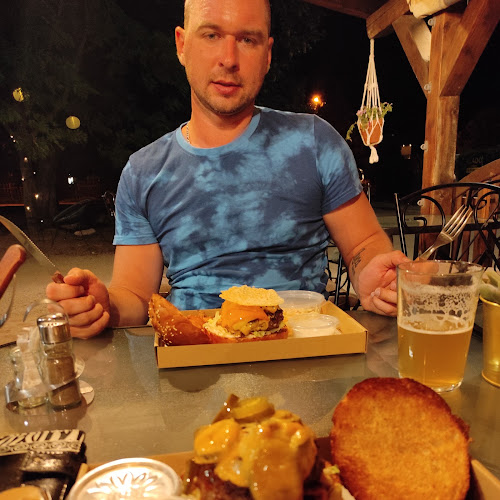 Csopak, Gyöngyvirág u. 1, 8229