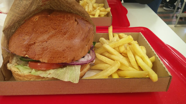 Petra'z Fast Food Restaurant - Debrecen