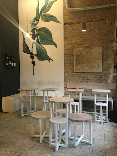 Cube Coffee Bar - specialty coffee shop - Budapest