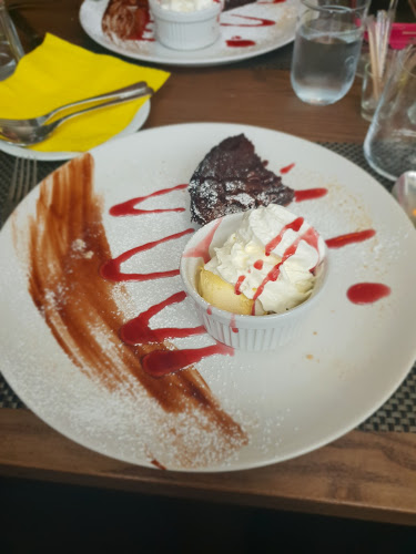 Nuts Grill&Wine - Heves