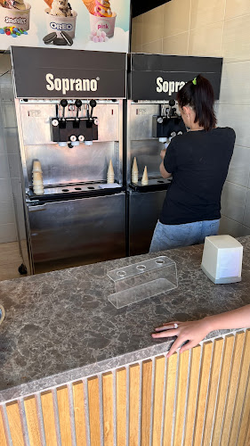 Opinii despre Soprano în Balatonlelle - Vendéglátás