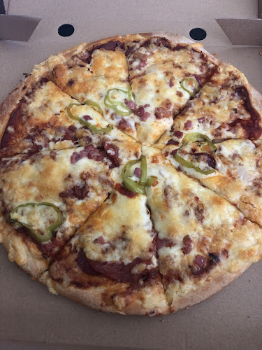 Virágh Söröző és Pizzéria - Vendéglátás