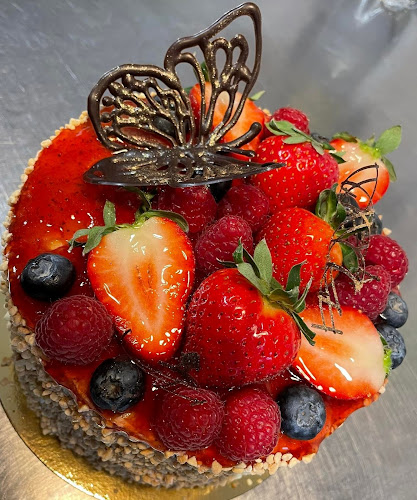 Comentarii opinii despre Maya Cukrászda