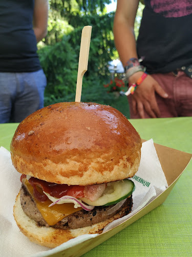 Opinii despre Pirkadat Fröccsterasz în Sopron - Vendéglátás