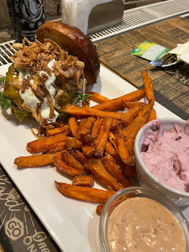 Comentarii opinii despre Tuning Bar & Burger