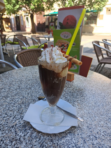 Comentarii opinii despre Korzó Café