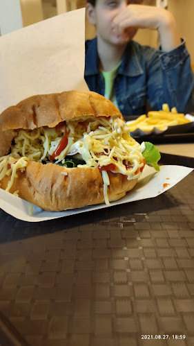 Opinii despre NON-STOP Hamburger în Kecskemét - Vendéglátás