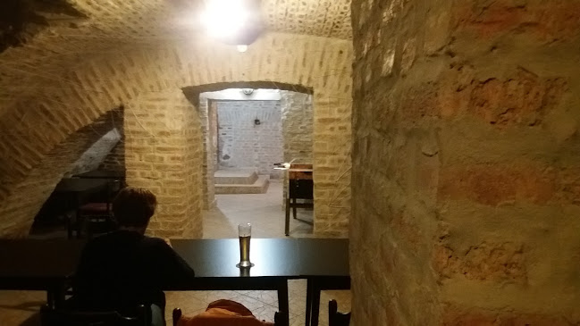 Comentarii opinii despre Bástya vendéglő