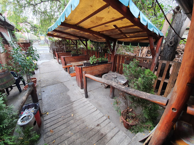 Kisfa Söröző - Budapest