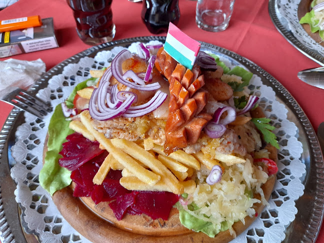 Opinii despre Jurta vendéglő în Orfű - Vendéglátás