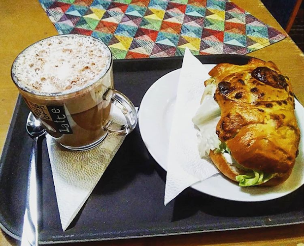 Opinii despre Heim Sütőde Bt. în Esztergom - Vendéglátás