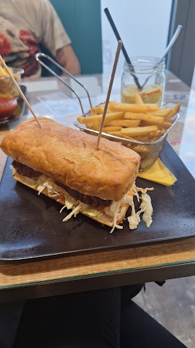 Veszprém, Kossuth Lajos u. 21, 8200