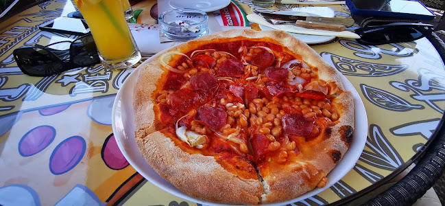 Pizza Tornádó és Amstel Söröző - Tiszakécske