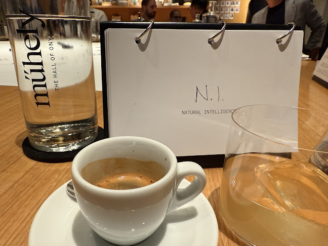 Budapest, Vörösmarty tér 7-8, 1051