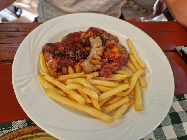 Opinii despre Torony Kertvendéglő în Szigetmonostor - Vendéglátás