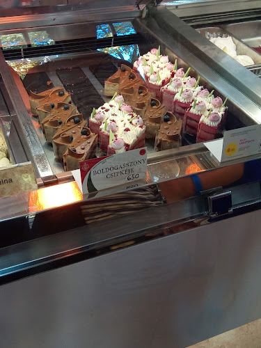Comentarii opinii despre Kovács János Fagylalt És Sütemény